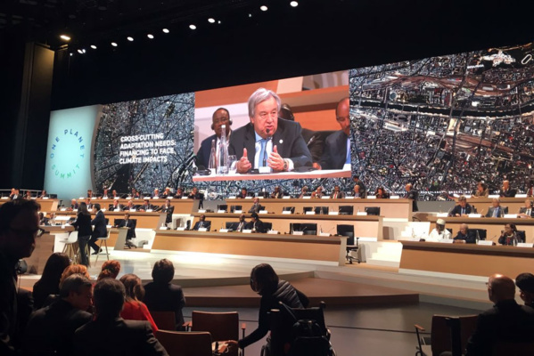 Action climatique : l'ONU appelle à aider les pays en développement à hauteur de 100 milliards de dollars par an jusqu'en 2020 Action climatique : l'ONU appelle à aider les pays en développement à hauteur de 100 milliards de dollars par an jusqu'en 2020