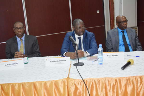 Diffusion des comptes extérieurs du Mali par la BCEAO:Un déficit de plus de 317 milliards de FCFA de la balance commerciale en 2016 Diffusion des comptes extérieurs du Mali par la BCEAO:Un déficit de plus de 317 milliards de FCFA de la balance commerciale en 2016