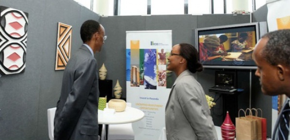 Rwanda: la croissance de l’économie devrait se redresser au cours des 2 prochaines années, pour revenir à son niveau historique de 7-7,5%, Rwanda: la croissance de l’économie devrait se redresser au cours des 2 prochaines années, pour revenir à son niveau historique de 7-7,5%,