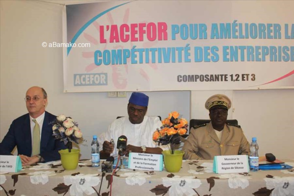 Formation professionnelle : Le projet ACEFOR financé à 5, 8 milliards FCFA par l’AFD Formation professionnelle : Le projet ACEFOR financé à 5, 8 milliards FCFA par l’AFD