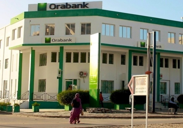 Elargissement de services bancaires numériques et d'agences en libre-service :  Oragroup un contrat avec CR2