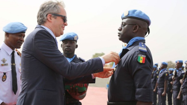 Sécurité et paix au Mali : Près de deux cents policiers sénégalais décorés pour leur contribution