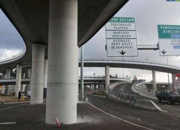 Gouvernance des infrastructures : la table-ronde de Grand-Bassam se penche sur les freins aux financements Gouvernance des infrastructures : la table-ronde de Grand-Bassam se penche sur les freins aux financements