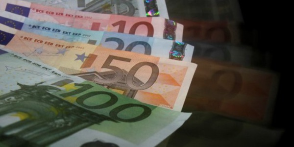 L'euro au bord du gouffre L'euro au bord du gouffre