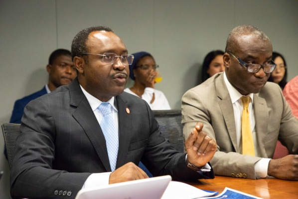 A gauche , Albert Zeufack, économiste en chef de la Banque mondiale pour l’Afrique A gauche , Albert Zeufack, économiste en chef de la Banque mondiale pour l’Afrique