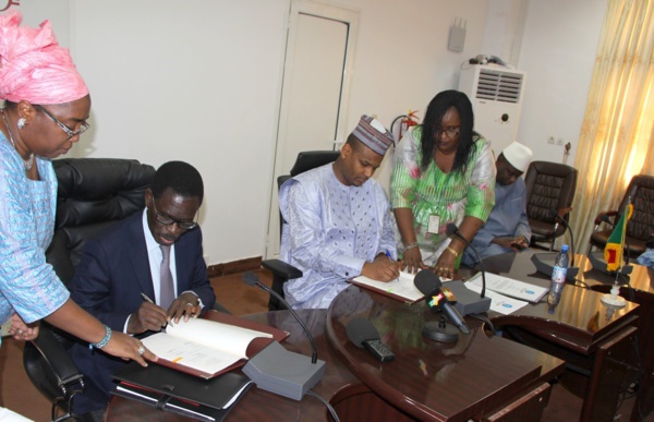 Projet d’infrastructures de transport au Mali : La BOAD accorde un prêt de 25 milliards FCFA Projet d’infrastructures de transport au Mali : La BOAD accorde un prêt de 25 milliards FCFA
