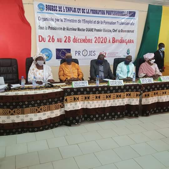 Troisième Bourse de l’emploi et de la formation professionnelle : Plateforme d’activités pendant trois jours à Bandiagara Troisième Bourse de l’emploi et de la formation professionnelle : Plateforme d’activités pendant trois jours à Bandiagara