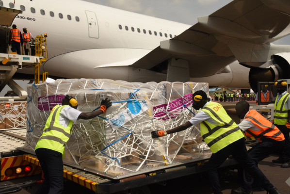 UNICEF/Maria Nabatanzi L'UNICEF livre du matériel médical essentiel à l'Ouganda début février