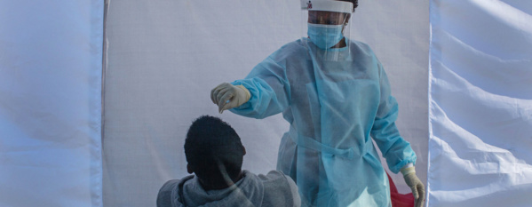 Covid19 : le variant Omicron présente un « risque mondial très élevé » (OMS) Covid19 : le variant Omicron présente un « risque mondial très élevé » (OMS)