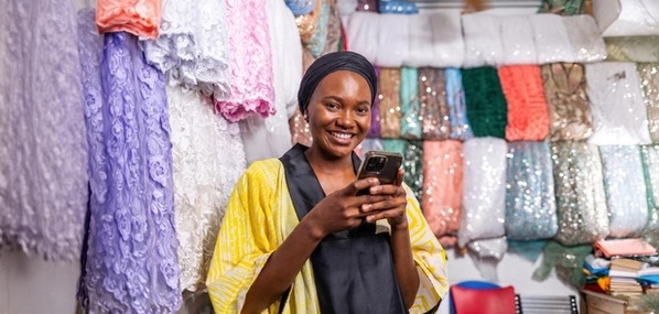 Inclusion financière des femmes en Afrique : La Bad et le groupe Axian lancent un programme de finance numérique Inclusion financière des femmes en Afrique : La Bad et le groupe Axian lancent un programme de finance numérique