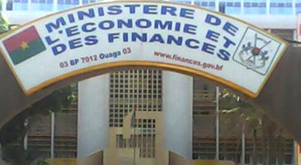 Le Burkina Faso lance une émission par adjudication simultanées de bons et obligations du trésor de 40 milliards Le Burkina Faso lance une émission par adjudication simultanées de bons et obligations du trésor de 40 milliards