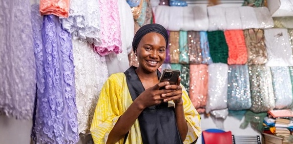 Inclusion financière des femmes en Afrique : La Bad et le groupe Axian lancent un programme de finance numérique