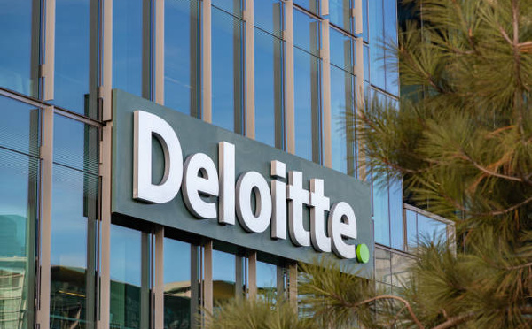 Deloitte Maroc : Nadia Kawtar nommée à la tête du département Légal